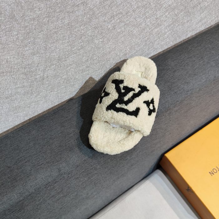 YM# Fluffy Slippers Plush Slippers