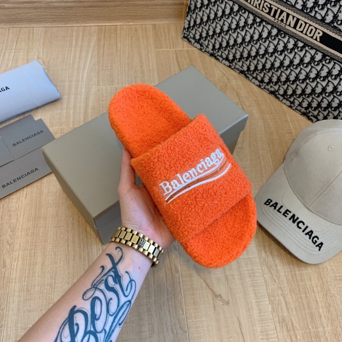 YM# Fluffy Slippers Plush Slippers