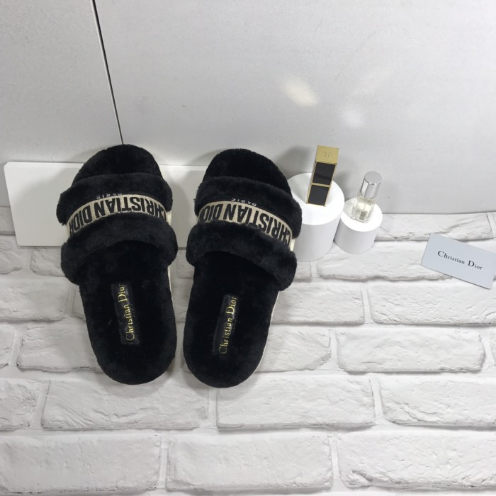YM# Fluffy Slippers Plush Slippers
