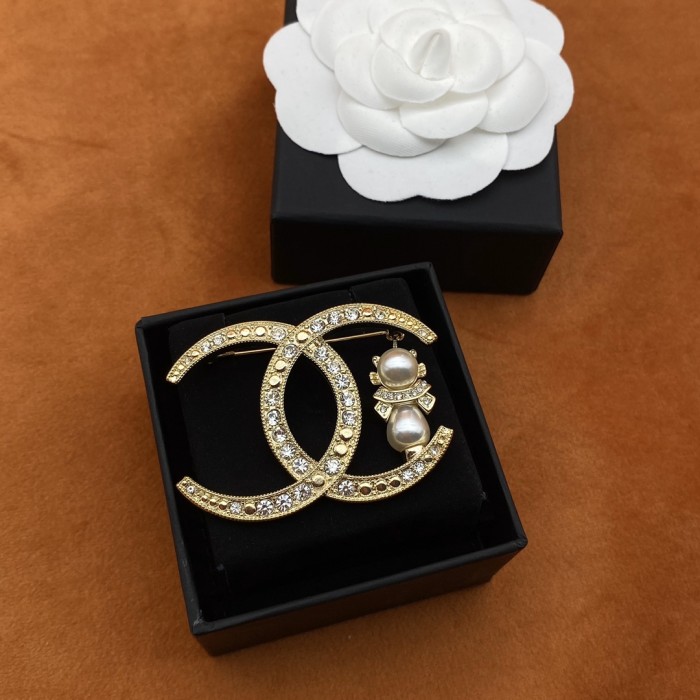 Brooch