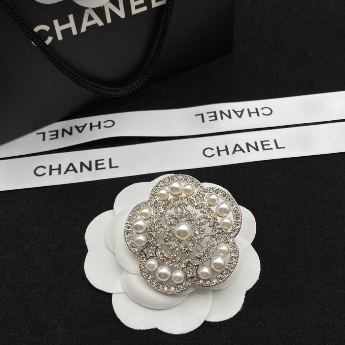 Brooch