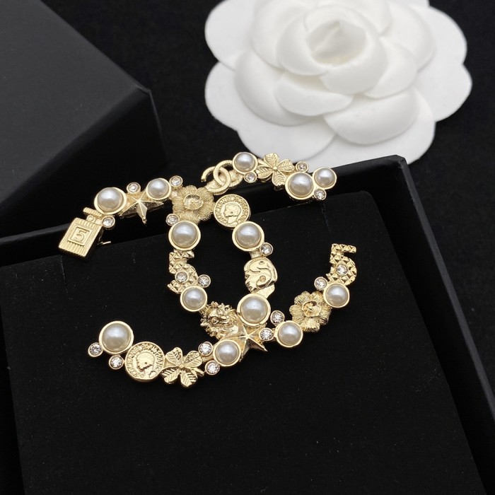 Brooch