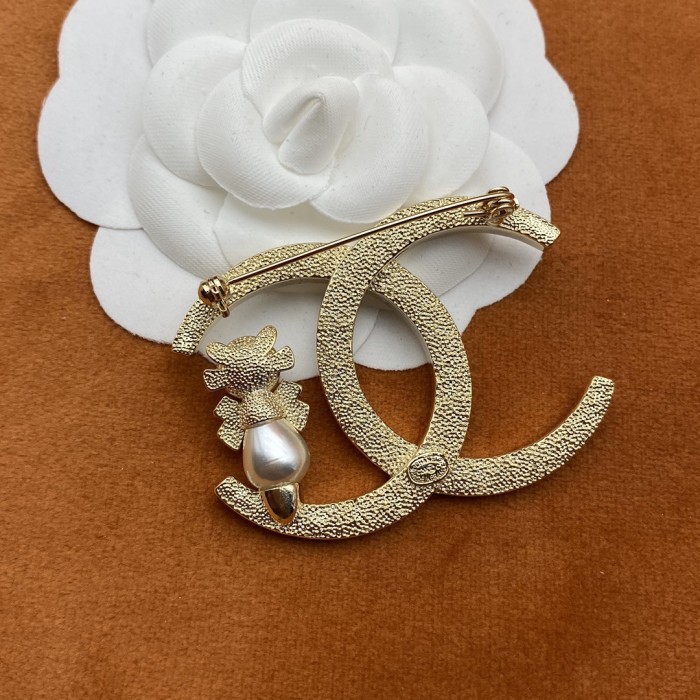 Brooch