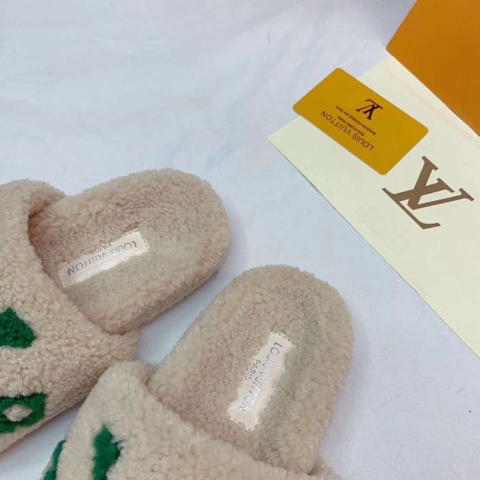 YM# Fluffy Slippers Plush Slippers