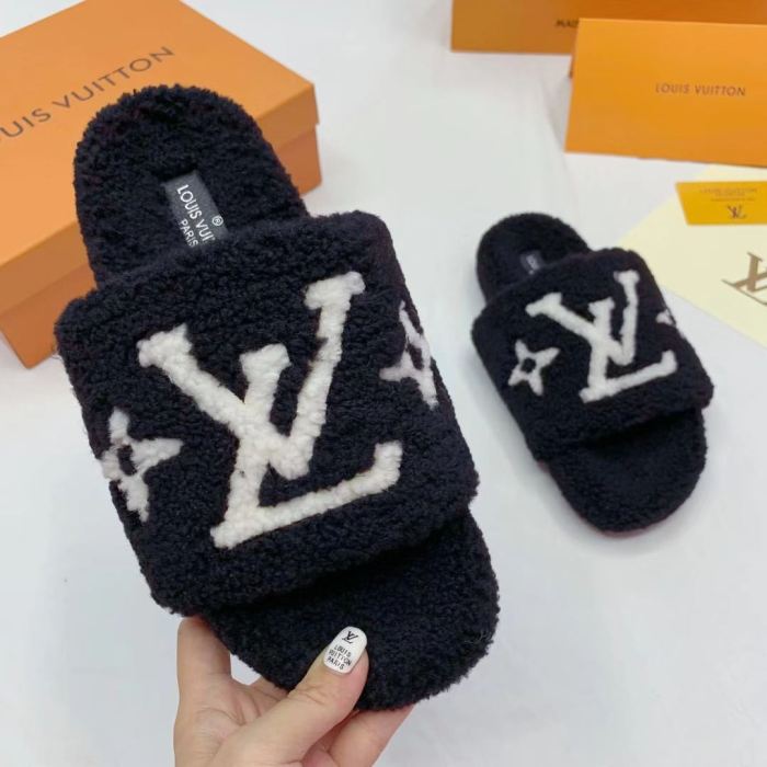 YM# Fluffy Slippers Plush Slippers
