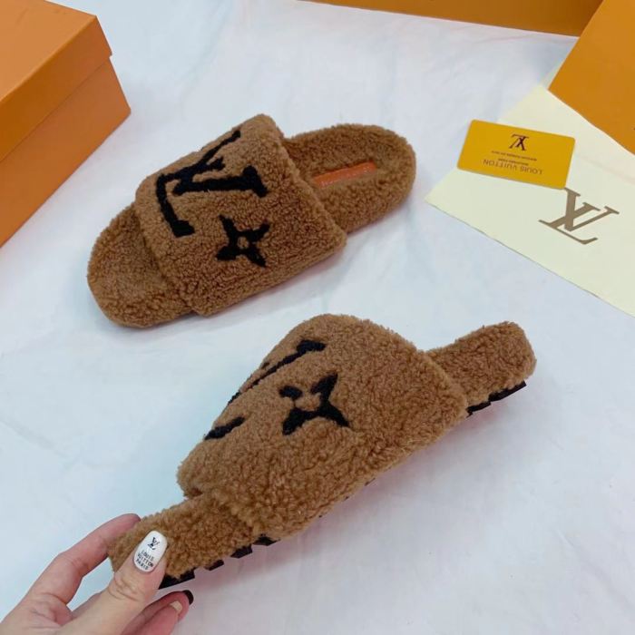 YM# Fluffy Slippers Plush Slippers