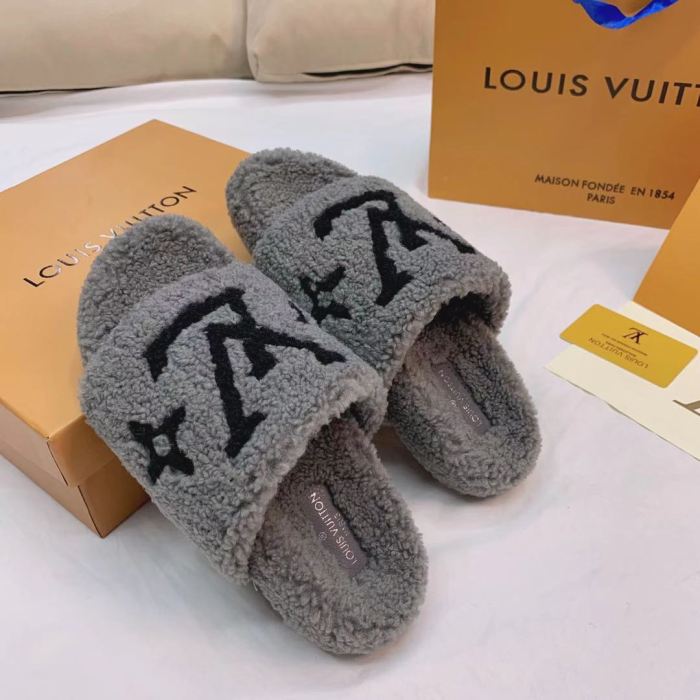 YM# Fluffy Slippers Plush Slippers