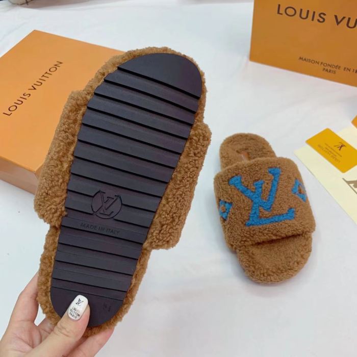YM# Fluffy Slippers Plush Slippers
