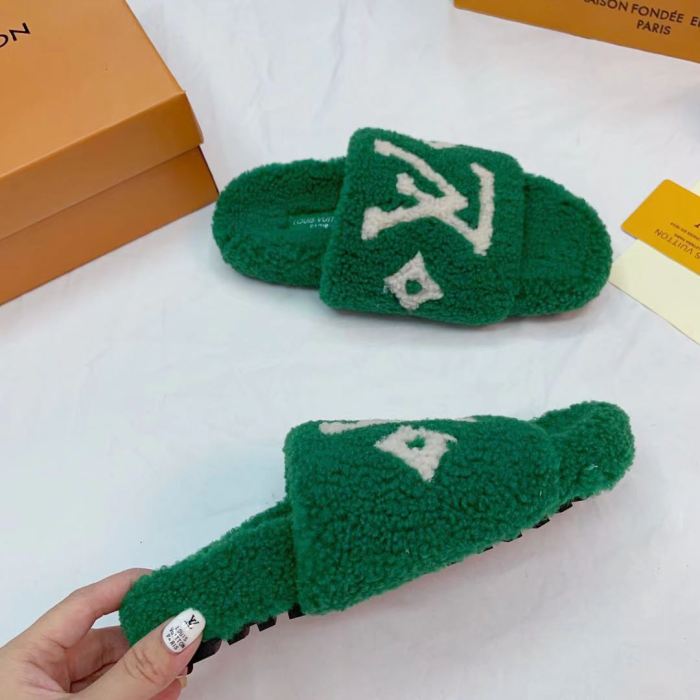YM# Fluffy Slippers Plush Slippers