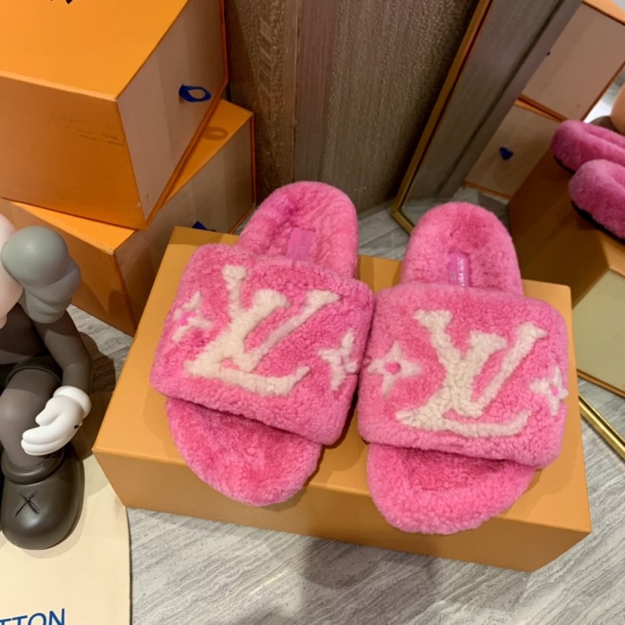 YM# Fluffy Slippers Plush Slippers