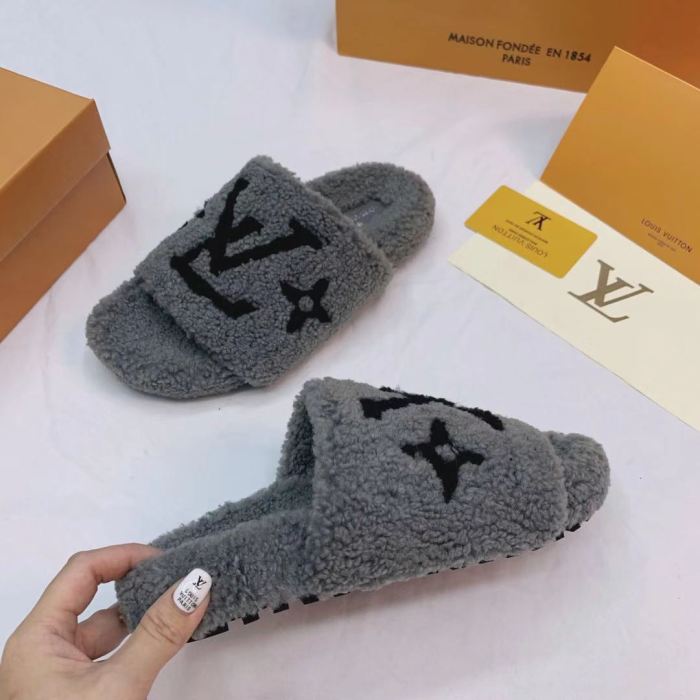 YM# Fluffy Slippers Plush Slippers