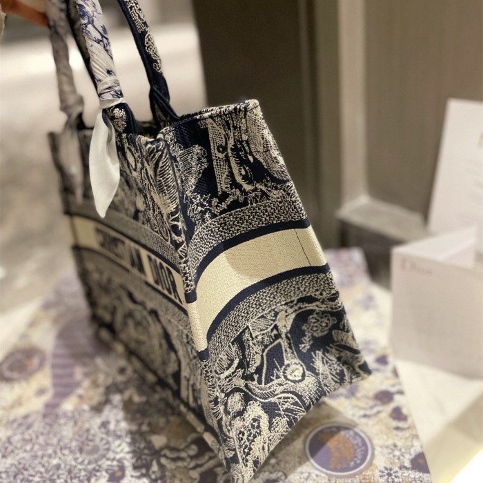 MZ# High Quality Womens Embroidered Shoulder Bag Totes 36CM