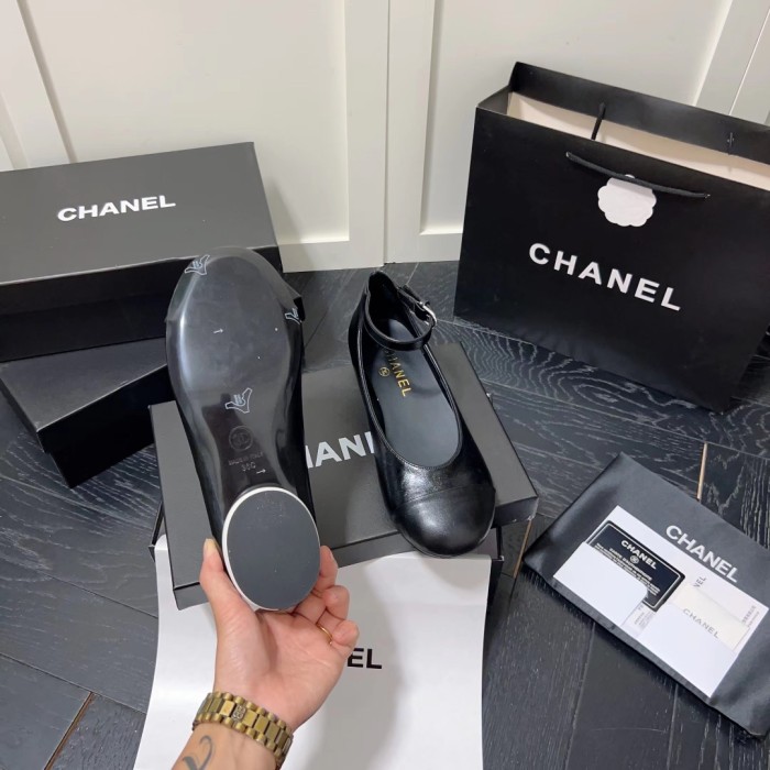 Womens Shoes