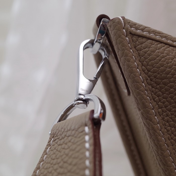 HML# High Quality Messenger Bag 28cm