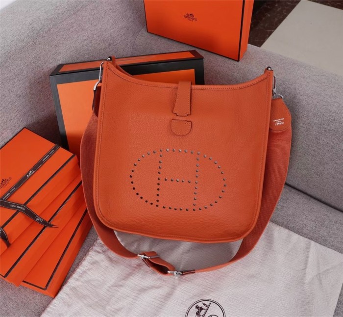 HML# High Quality Messenger Bag 28cm