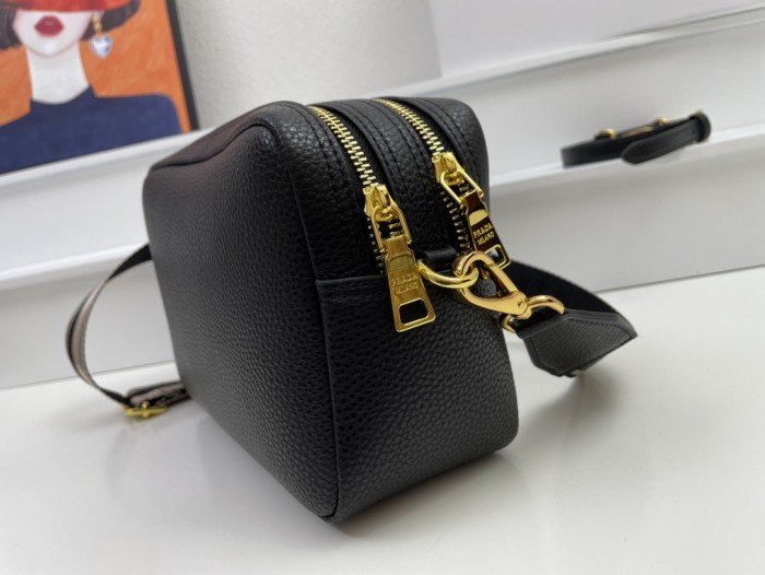 HML# High Quality Womens Messenger Bag 22*14*8CM