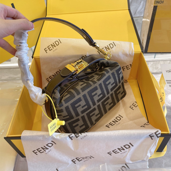 MZ# High Quality Womens Messenger Bag 17CM