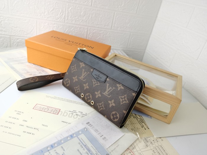 YB 69037# Wallet