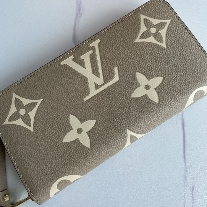 YB 69794# Purse Wallet