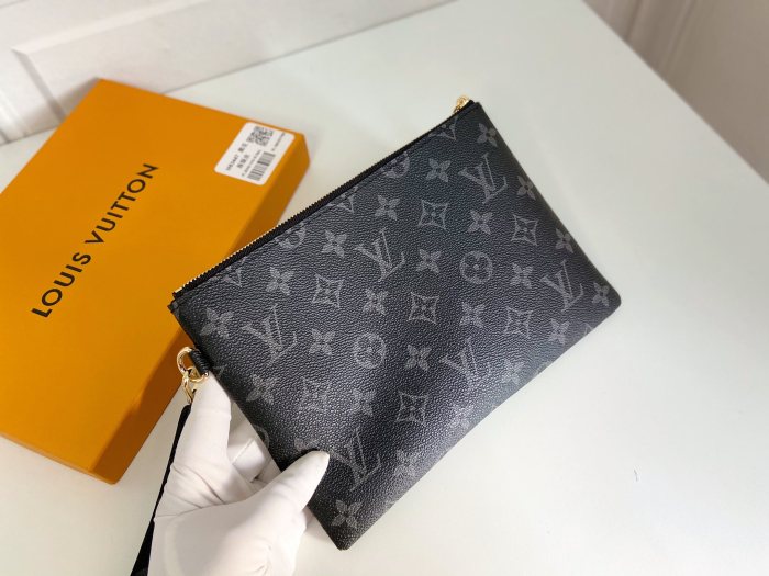 YB 63447# Clutch 23*16CM