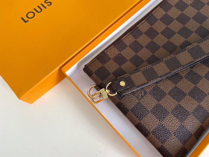 YB 63447# Clutch 23*16CM