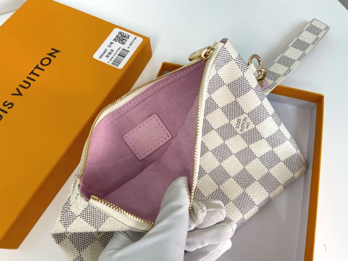 YB 63447# Clutch 23*16CM