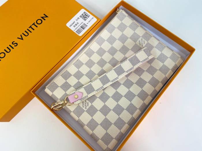 YB 63447# Clutch 23*16CM