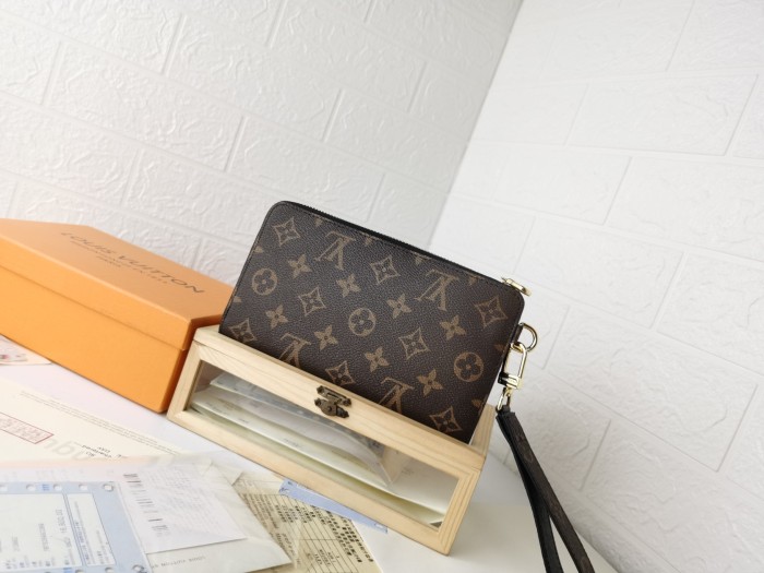 YB 69037# Wallet