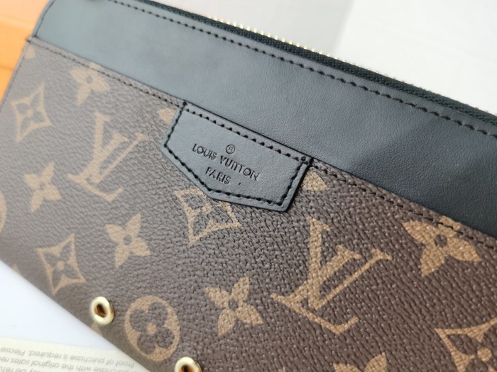 YB 69037# Wallet