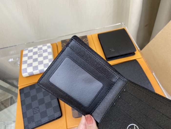 YB 60930# Wallet