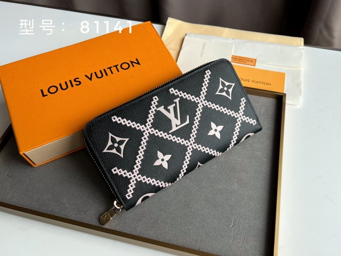 YB 81141# Purse Wallet