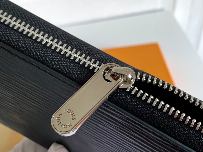 YB 60017# Wallet