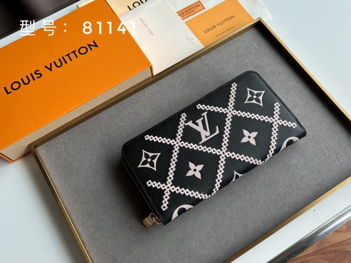 YB 81141# Purse Wallet