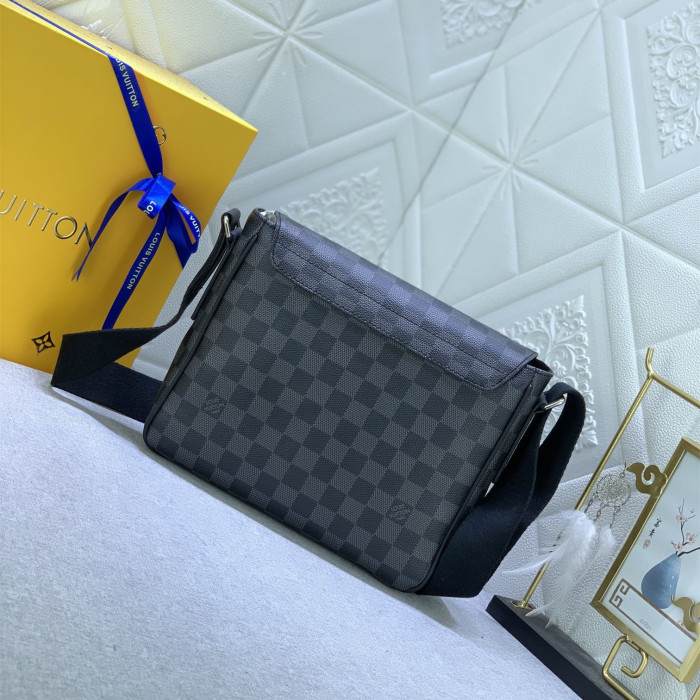 YB 41213# Mens Messenger bag