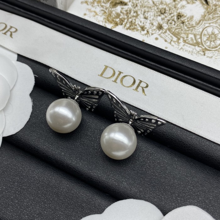 D Earrings