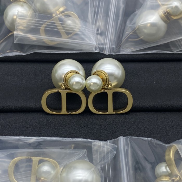 D Earrings