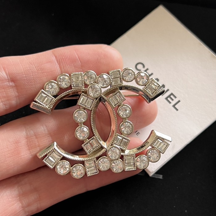 Brooch