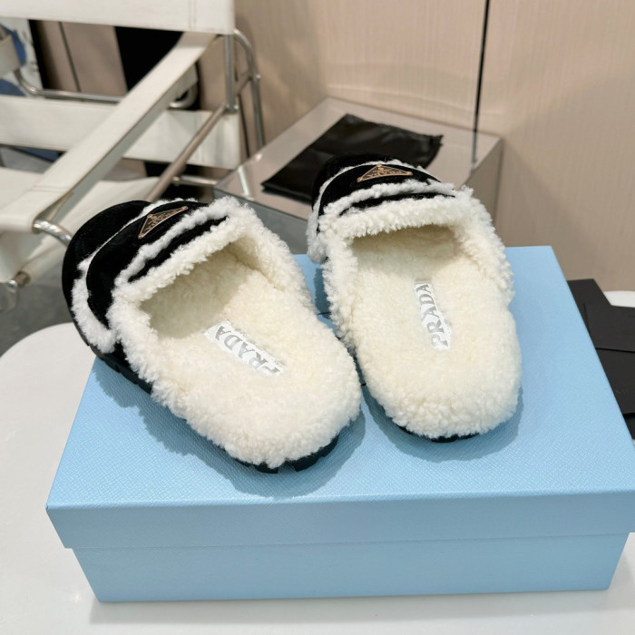 LK# High Quality Womens Slippers