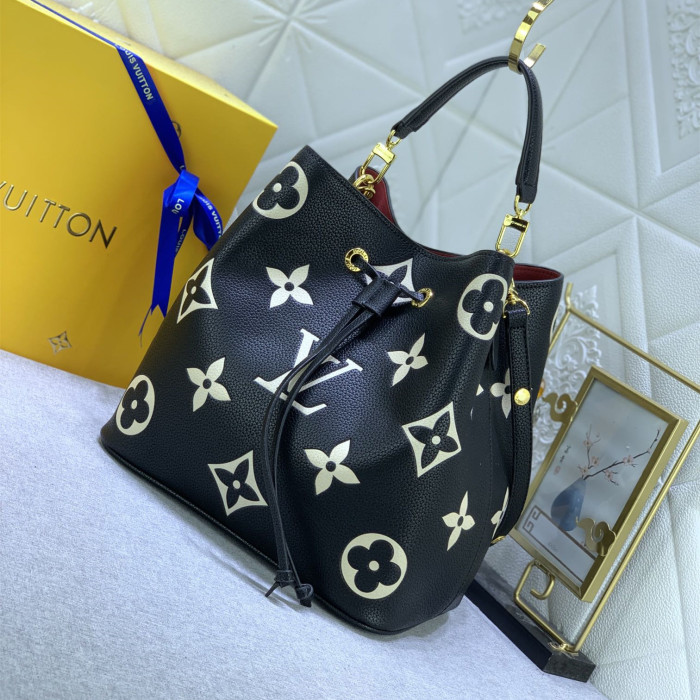 HML# Womens Bucket Bag 26.0 x 26.0 x 17.5CM