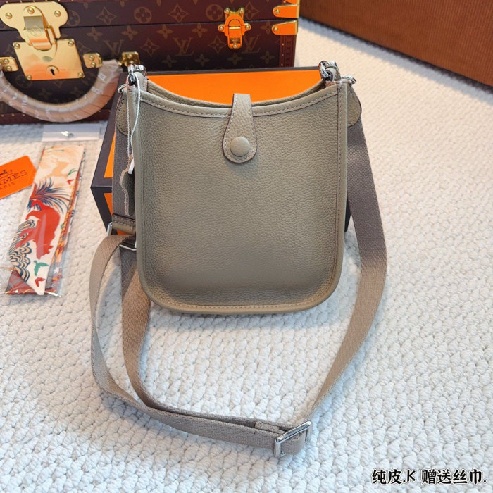 MZ# High Quality Womens Evelyne Bag 18*6*20cm