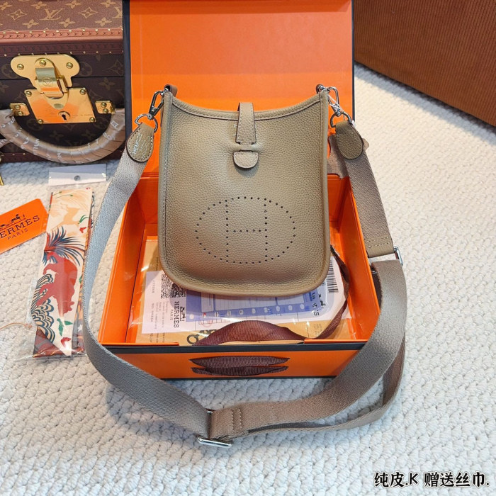MZ# High Quality Womens Evelyne Bag 18*6*20cm