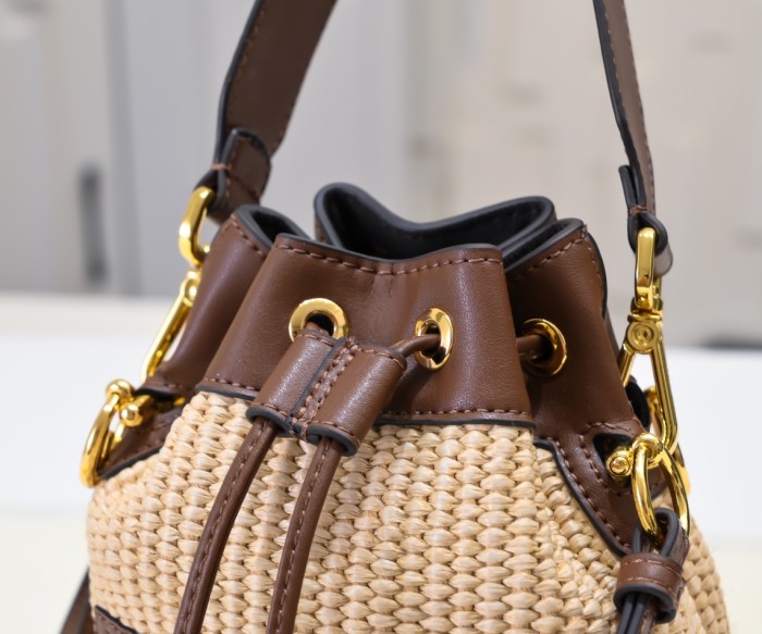AA#  Womens  Mini Bucket Leather Bag Messenger Bag 12*18*10CM