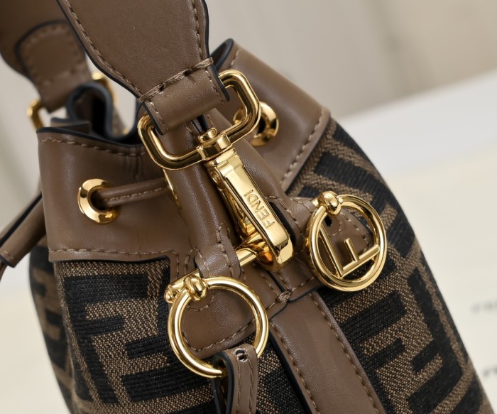 AA#  Womens  Mini Bucket Leather Bag Messenger Bag 12*18*10CM