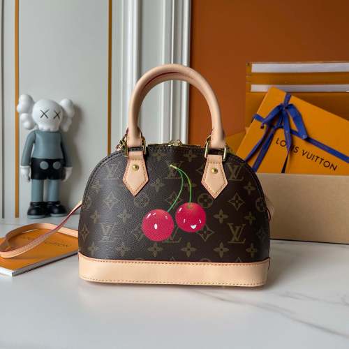 AA#  Womens Nano Alma Messenger Bag
