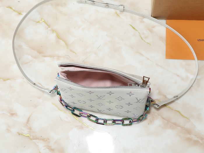 AA# Womens Coussin BB Bag Messenger Bag 21.0 x 16.0 x 7.0CM
