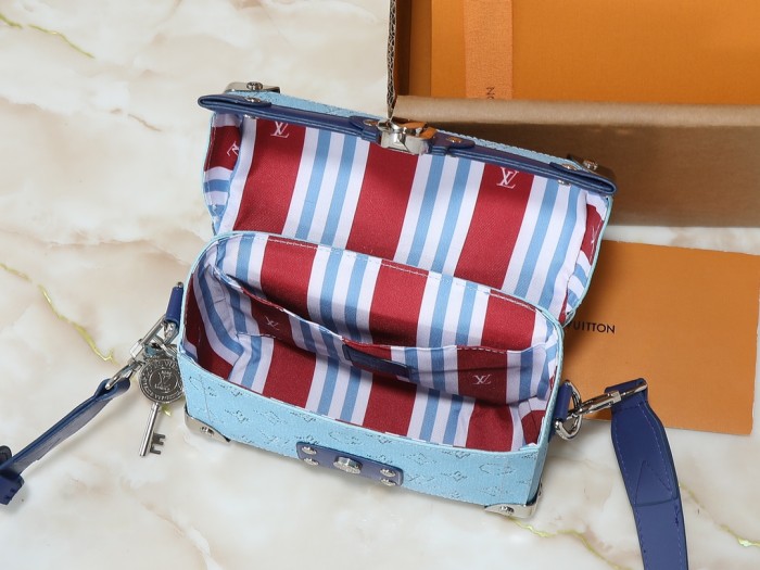 AA# Womens Soul Trunk Tote Bag 19x15x7CM