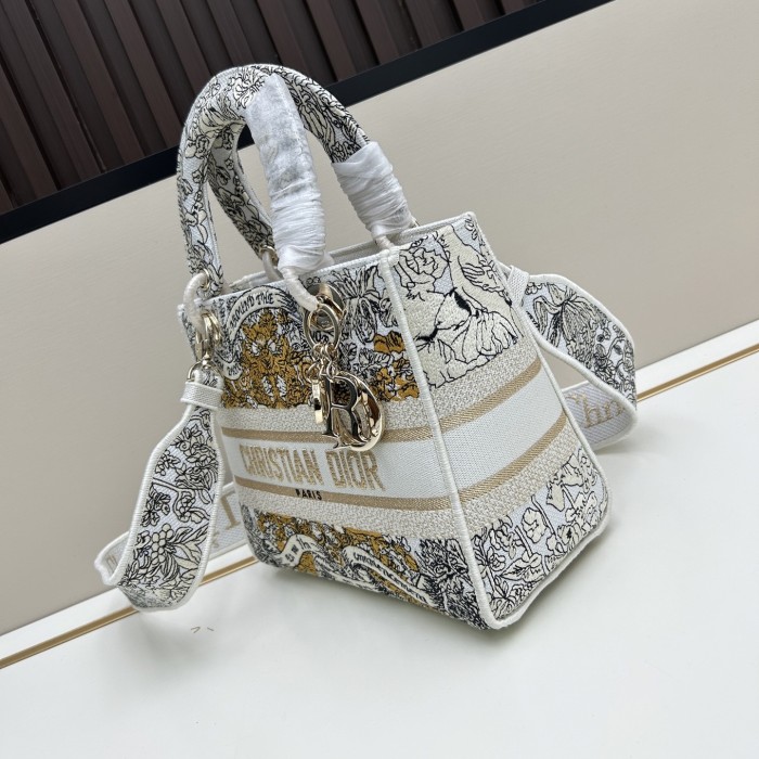 AAAAA# High Quality Womens Lady Embroideried Hand Bag Messenger Bag 24*20*11CM