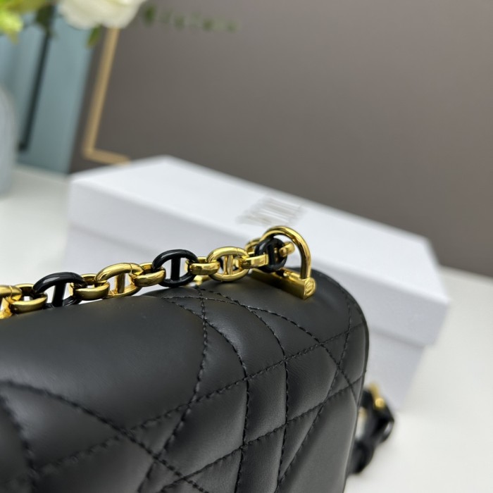 AAA# High Quality Womens Messenger Bag 19*13*6CM