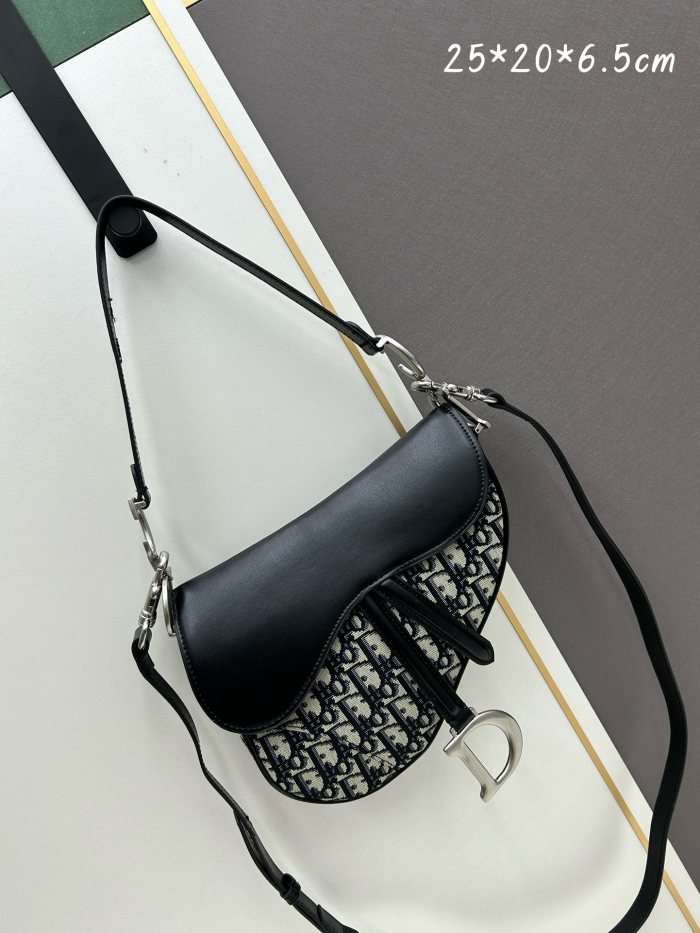 AAA# High Quality Womens Saddle Bag 25.5 x 20 x 6.5CM