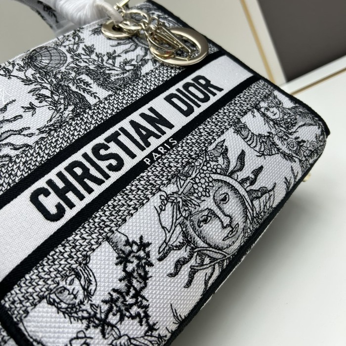AAAAA# High Quality Womens Lady Embroideried Hand Bag Messenger Bag 24*20*11CM